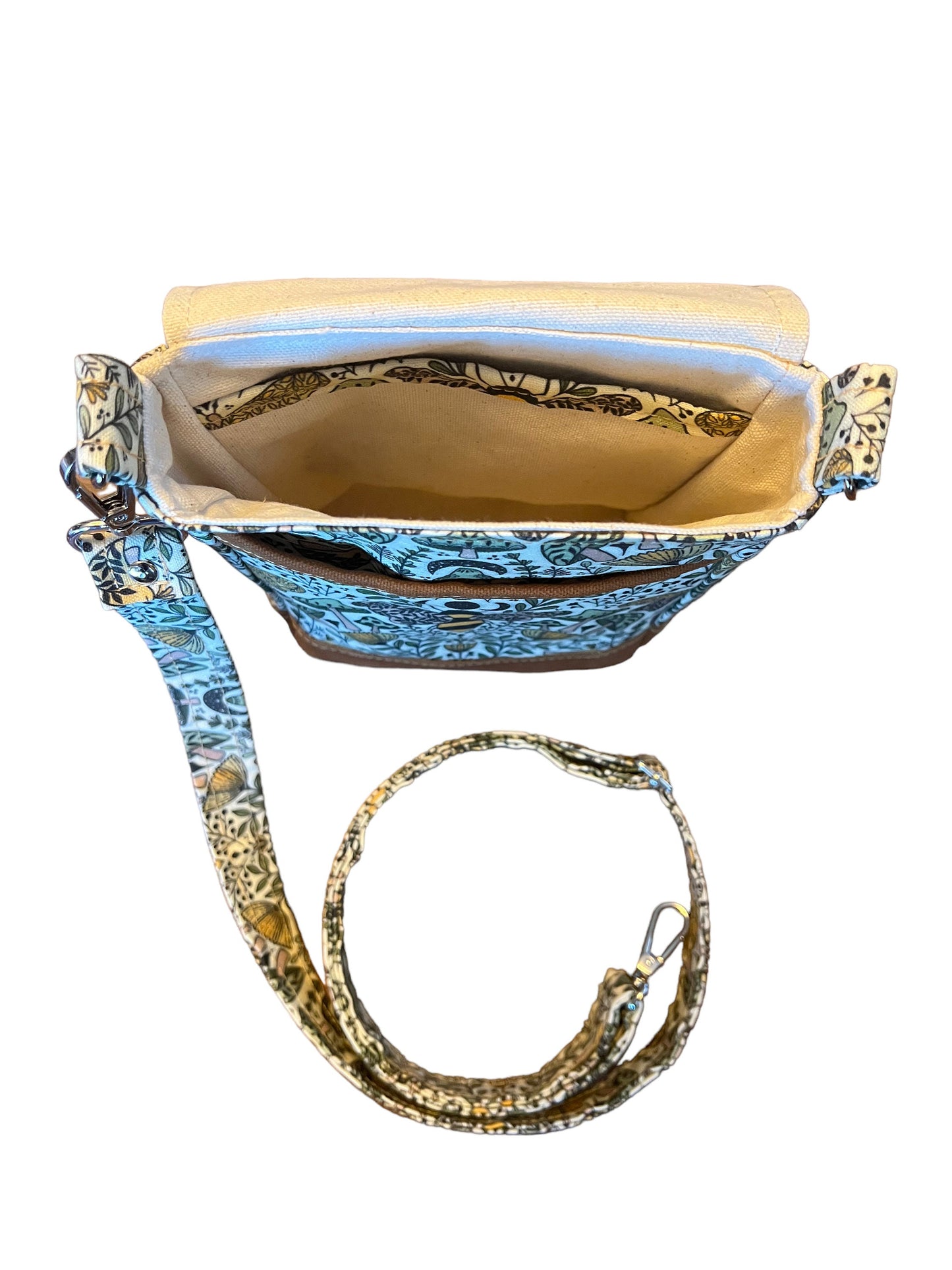 Bee and mushroom crossbody bag, 8.5"x6"x2.5" purse, bee themed gift, mini bag