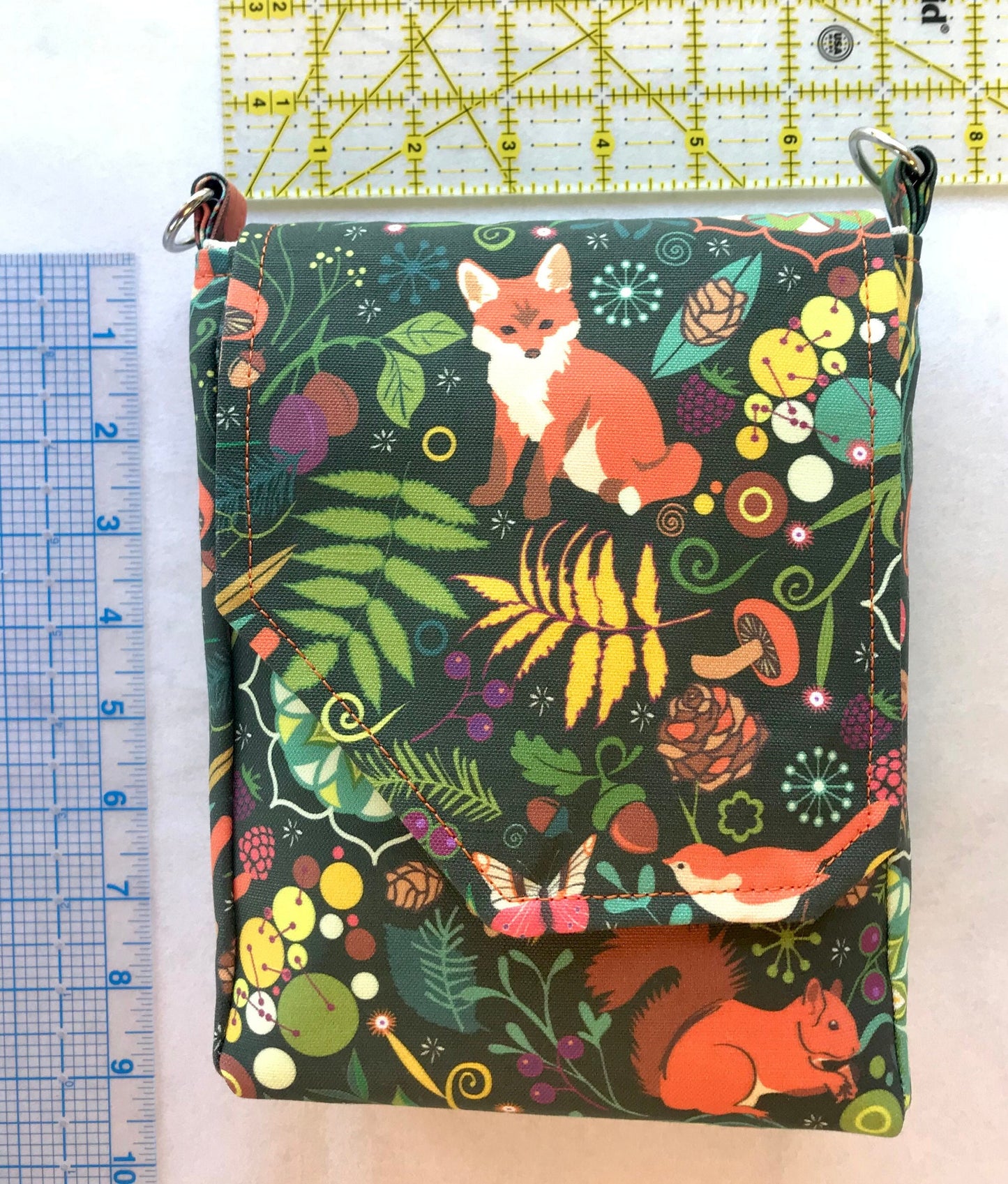 Cute fox print purse, woodland fox crossbody, cottagecore fox bag, 8.5"x6"x3", adjustable strap (28"-51") .