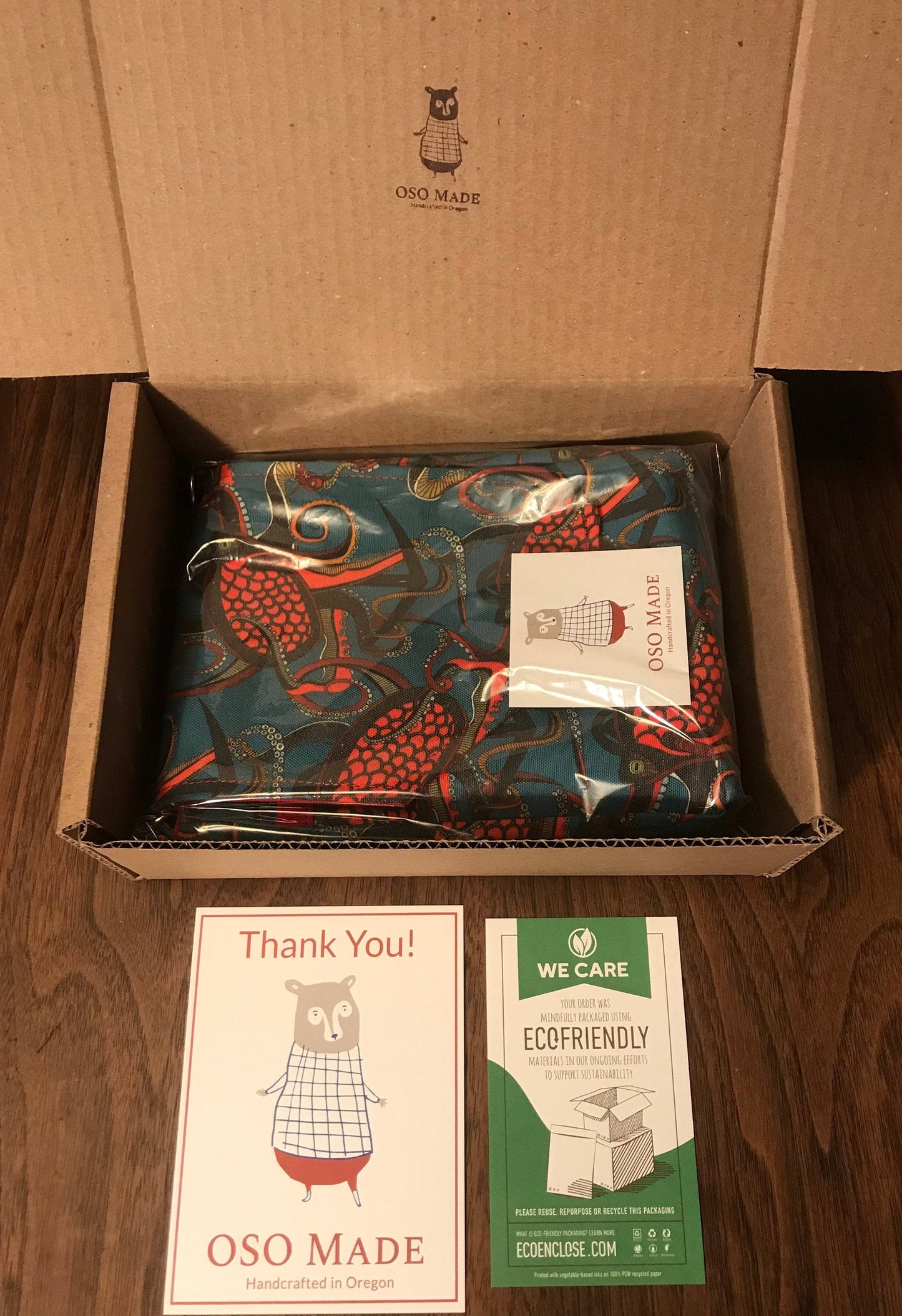 Octopus purse, kraken crossbody bag, blue and red ocean purse, sea creature gift, gift for octopus lover, Seattle kraken fan gift