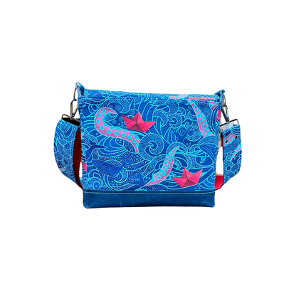 Hokusai-inspired Wave and Whale Purse - Eco-friendly Printing - Multiple Pockets, Perfect for Staying Organized On-the-Go!