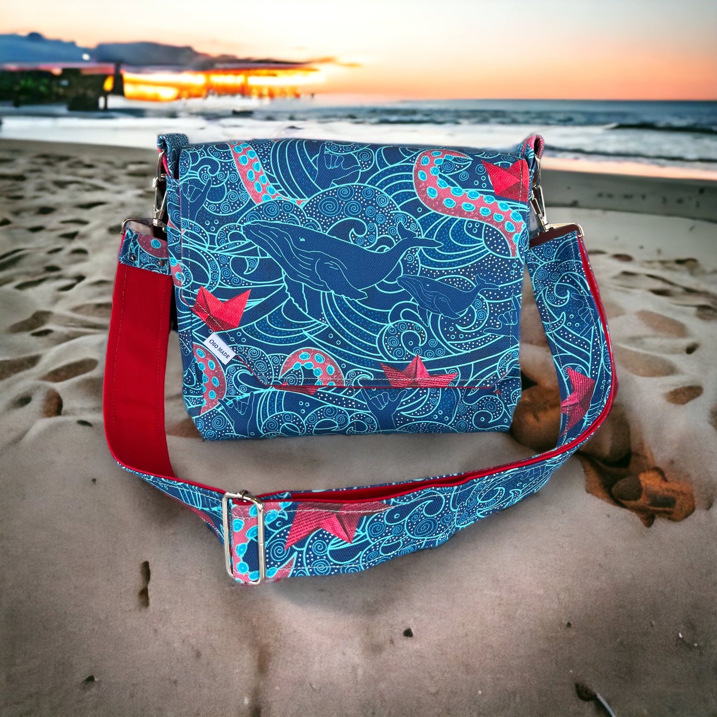 Wave & Whale Purse, Sea creatures of the deep crossbody bag, Angry ocean bag, Whale linen purse, adjustable strap and magnetic closure.