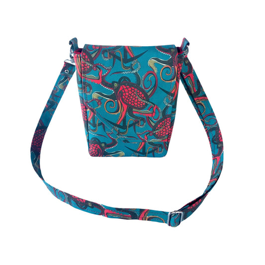 Octopus purse, kraken crossbody bag, blue and red ocean purse, sea creature gift, gift for octopus lover, Seattle kraken fan gift