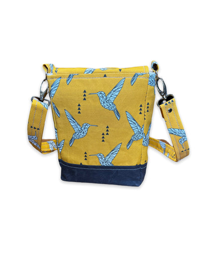 Back view of yellow purse